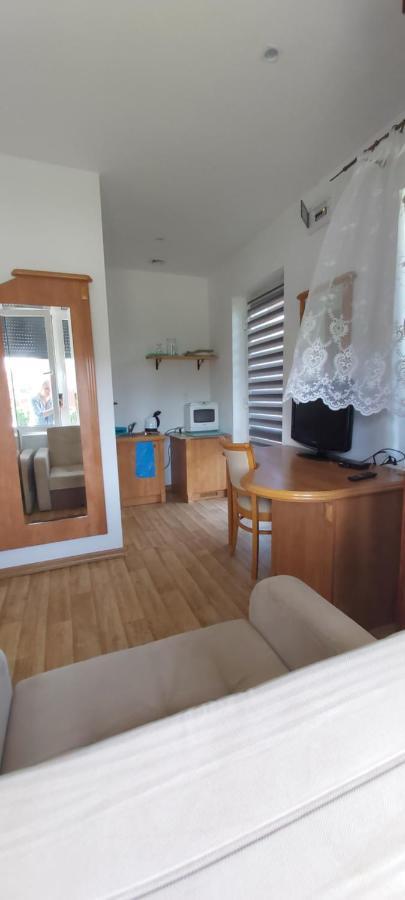 Willa Wieniotowo Apartamenty Przy Lesie I Plazy Ap Am Wald Und Strand Ustronie Morskie Exterior photo
